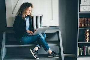 apartment-author-blue-break-business-businesswoman